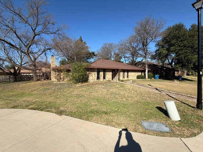 property at 711 The Meadows Pkwy