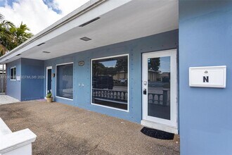 3241 NE 17th Ave in Oakland Park, FL - Building Photo - Building Photo
