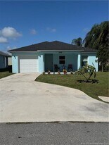 2919 SE Cypress St in Stuart, FL - Building Photo