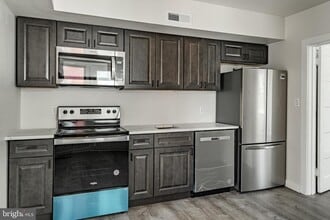 324 Darby Rd in Havertown, PA - Building Photo - Building Photo