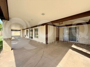 570 N Villa Nueva Dr in Litchfield Park, AZ - Building Photo - Building Photo