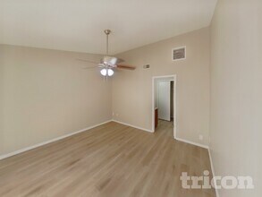 217 Belfort Pl in Valrico, FL - Building Photo - Building Photo