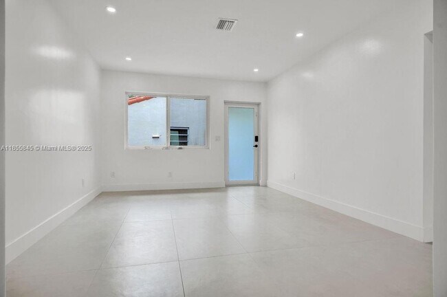 10767 NE 2nd Ave in Miami, FL - Building Photo - Building Photo
