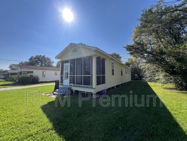 13323 Sunshine Rd in Baton Rouge, LA - Building Photo - Building Photo