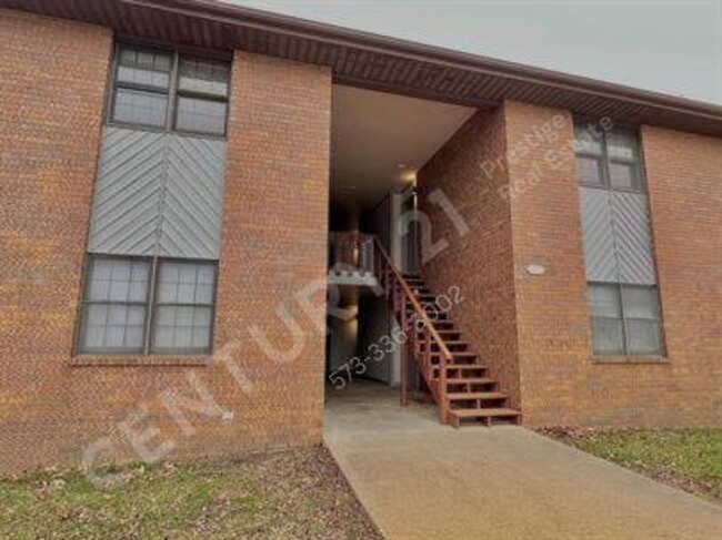 property at 115 Holly Dr
