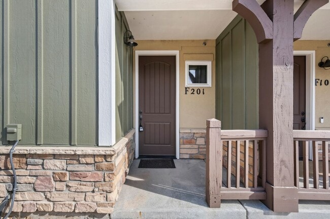 5851 Dripping Rock Ln