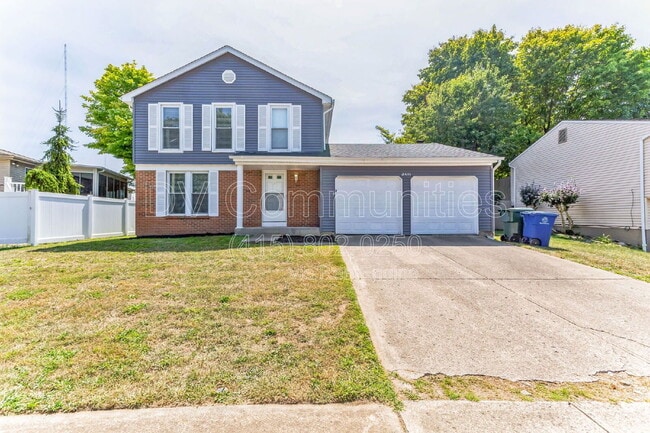 2411 Blue Rock Blvd in Grove City, OH - Building Photo - Building Photo