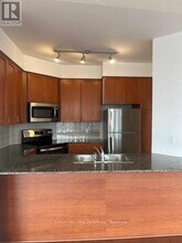 925 Bay St. in Toronto, ON - Building Photo - Building Photo