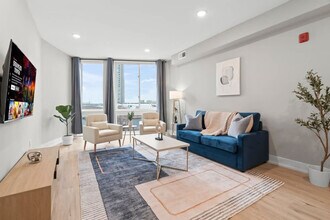 626 N Delaware Ave in Philadelphia, PA - Building Photo - Building Photo