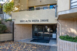 1201 Alta Vista Dr in Walnut Creek, CA - Building Photo