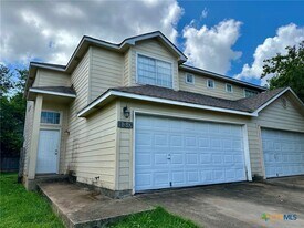 130 Cedargrove in San Marcos, TX - Building Photo