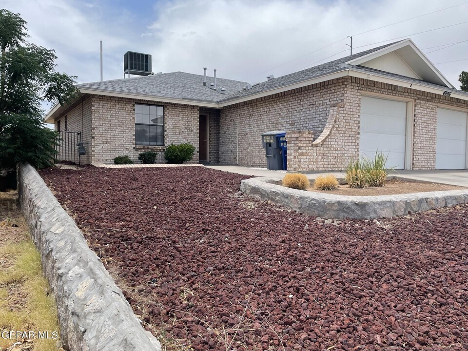 4006 Skyline Ave in El Paso, TX - Foto de edificio