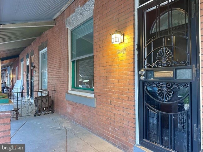 property at 934 N Fallon St