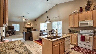 29230 N 50th Pl in Cave Creek, AZ - Building Photo - Building Photo