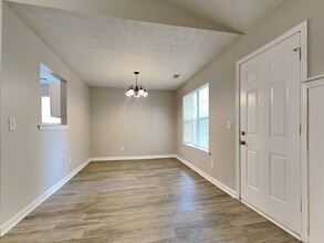 504 Edgewater Way in Mcdonough, GA - Foto de edificio - Building Photo