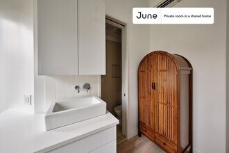 Room in Shared 4 bed/4 bath home in Brooklyn, NY - Building Photo - Building Photo