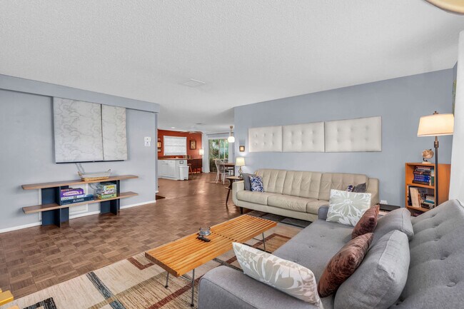 635 108th Ave N in Naples, FL - Building Photo - Building Photo