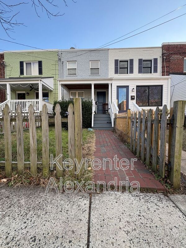 105 Clifford Ave in Alexandria, VA - Building Photo - Building Photo