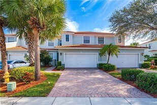 15610 Summit Pl Cir in Naples, FL - Building Photo