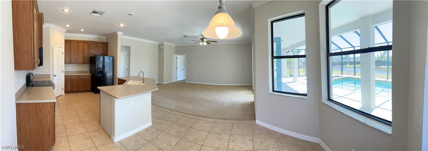 12900 Pastures Way in Ft. Myers, FL - Building Photo