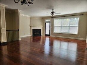 5708 Pine Oak Dr NW in Norcross, GA - Foto de edificio - Building Photo