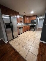 2147 W 19th St, Unit 1 in Chicago, IL - Building Photo