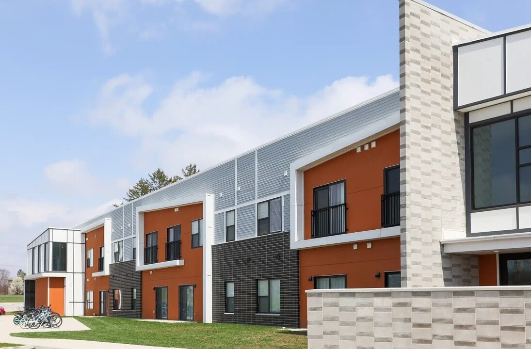 231 Flats in West Lafayette, IN - Building Photo