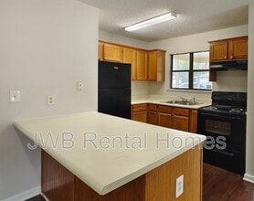1038 Fuller Ln in Jacksonville, FL - Building Photo - Building Photo