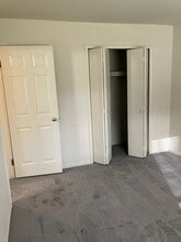 9037 Cedar Lake Rd in Pinckney, MI - Building Photo - Building Photo