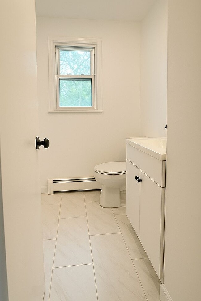 467 Hobson Ave in Saddle Brook, NJ - Building Photo - Building Photo