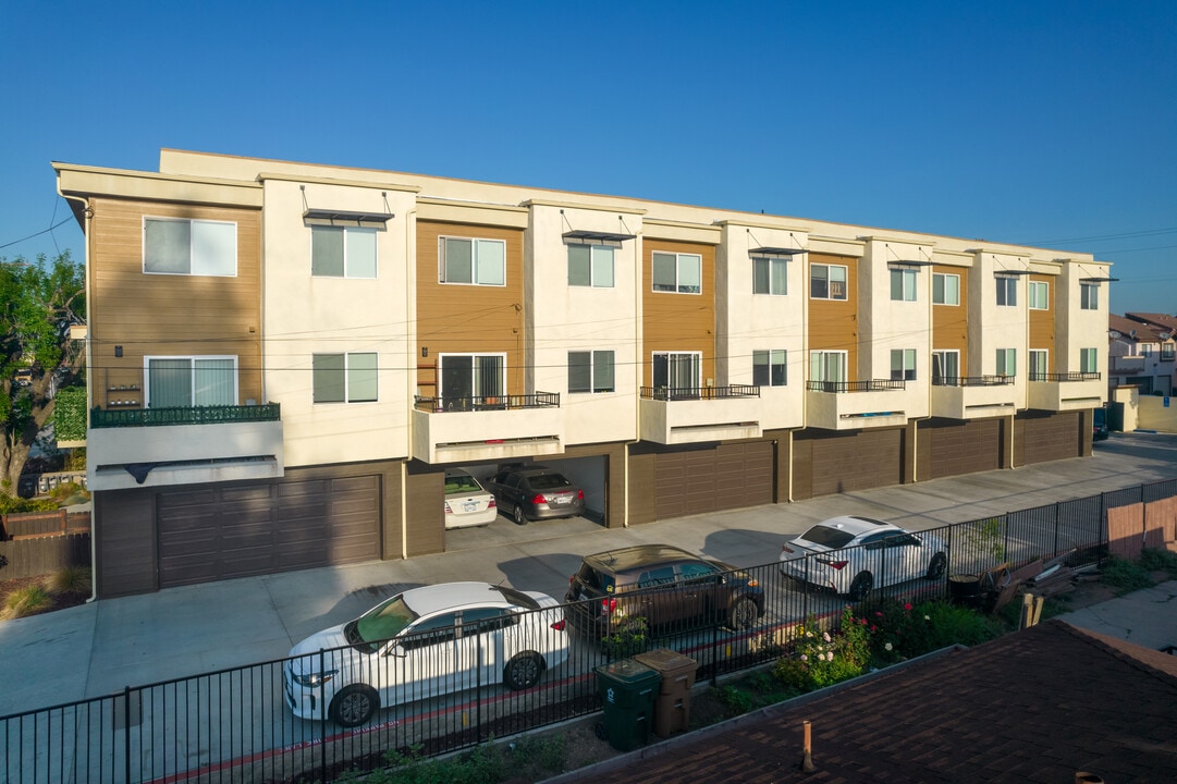 3801 Franklin Ave in Fullerton, CA - Foto de edificio
