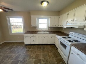 112 Eric St in Fredericktown, MO - Building Photo - Building Photo