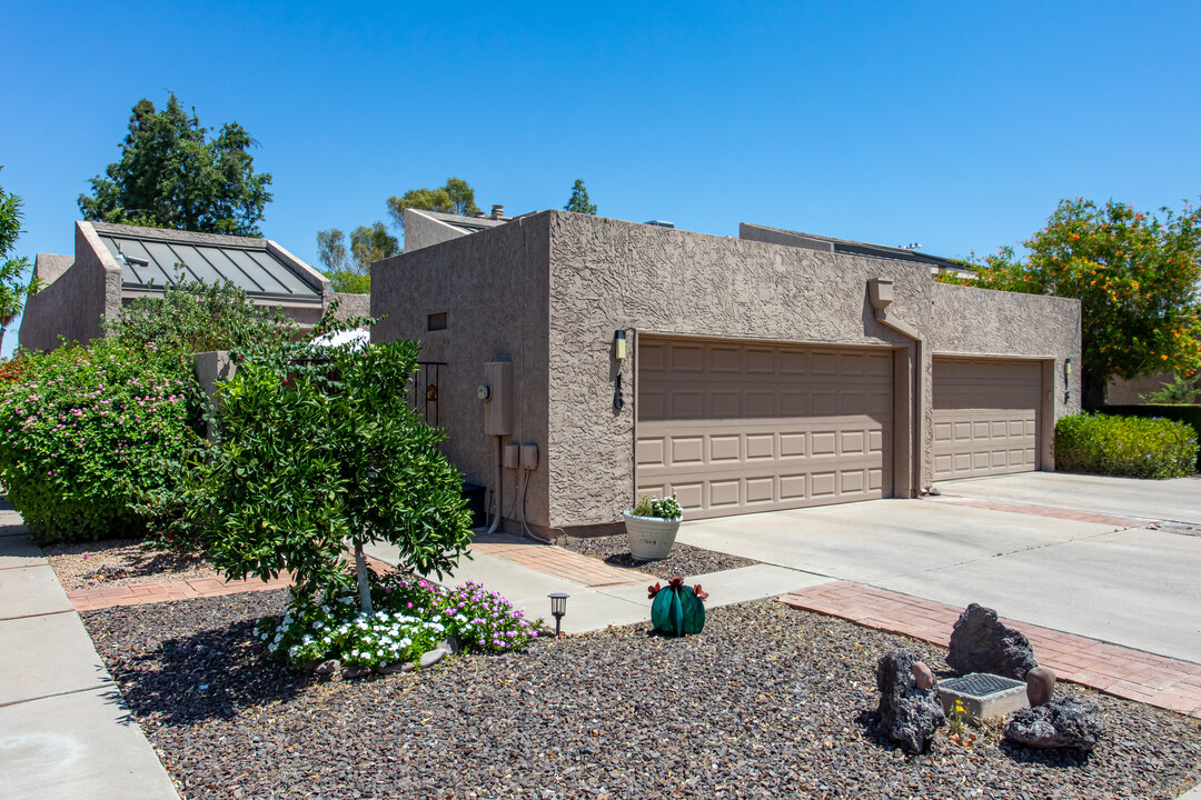 2416 S Grandview Ave in Tempe, AZ - Foto de edificio