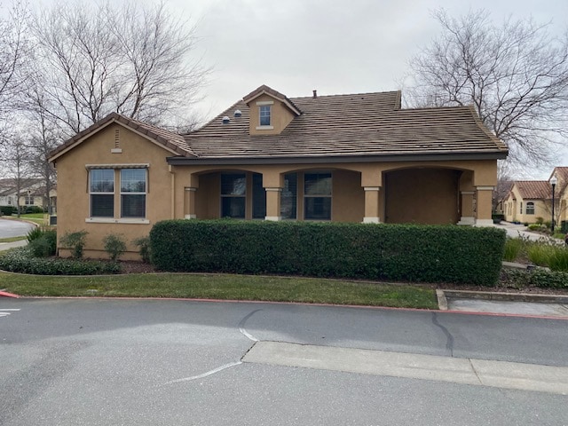 1000 Orleans Ct in Roseville, CA - Foto de edificio - Building Photo