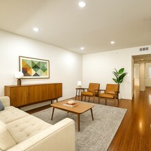 557 W Stocker St, Unit 107 in Glendale, CA - Foto de edificio - Building Photo