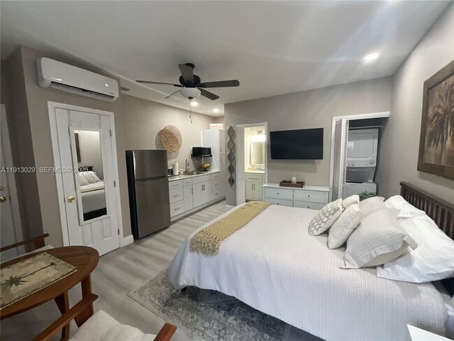 8638 SW 50th St in Cooper City, FL - Building Photo - Building Photo