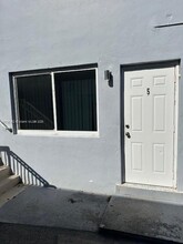 1145 NW 3rd St in Miami, FL - Building Photo - Building Photo