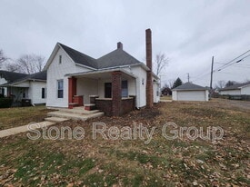 731 Walnut St in Clinton, IN - Building Photo