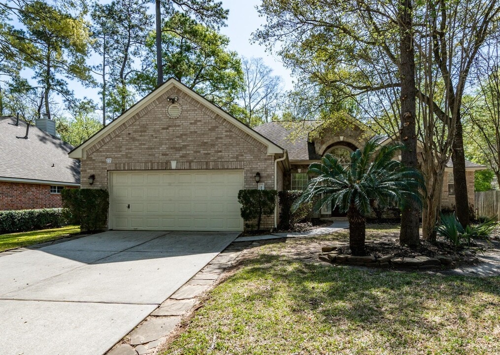 22 Westwinds Cir in Spring, TX - Building Photo