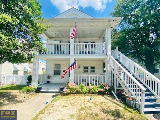 25 Wesley Ave, Unit Year Round 2nd Floor in Ocean City, NJ - Building Photo - Building Photo