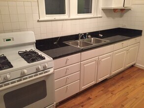 4844 Elm St, Unit 1 in Skokie, IL - Foto de edificio - Building Photo