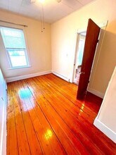 61 I St, Unit 1 in Boston, MA - Foto de edificio - Building Photo