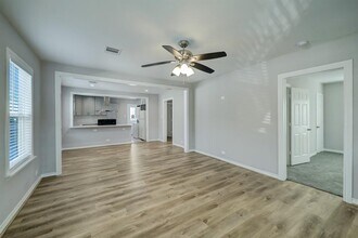 17 Estelle St in Houston, TX - Building Photo - Building Photo