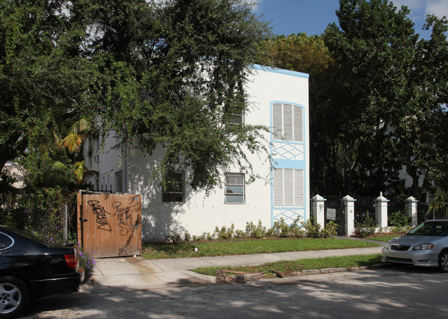 245 NE 33rd St in Miami, FL - Building Photo - Building Photo