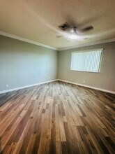 1485 Woodcrest Rd N in West Palm Beach, FL - Building Photo - Building Photo