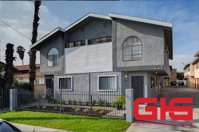 927 S Charlotte Ave in San Gabriel, CA - Building Photo - Other