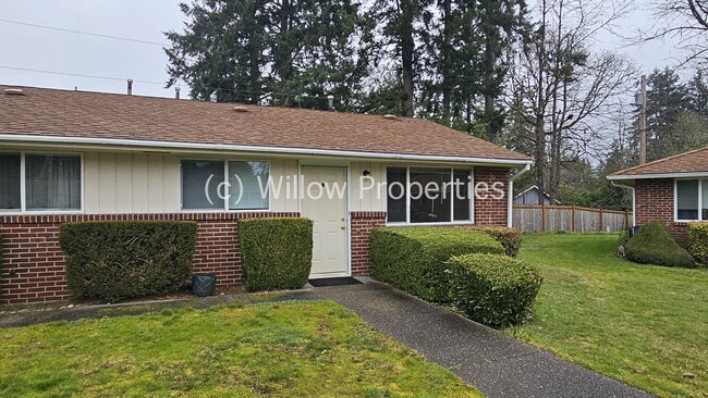 9205 Hipkins Rd SW in Lakewood, WA - Building Photo - Building Photo
