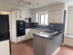 6288 Fence Row Ln in Canal Winchester, OH - Building Photo - Building Photo