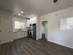 6430 Osler St in San Diego, CA - Building Photo - Building Photo