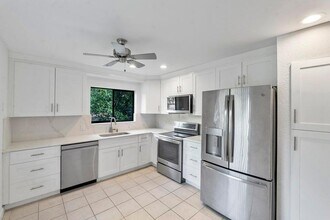 5720 Coach House Cir in Boca Raton, FL - Building Photo - Building Photo